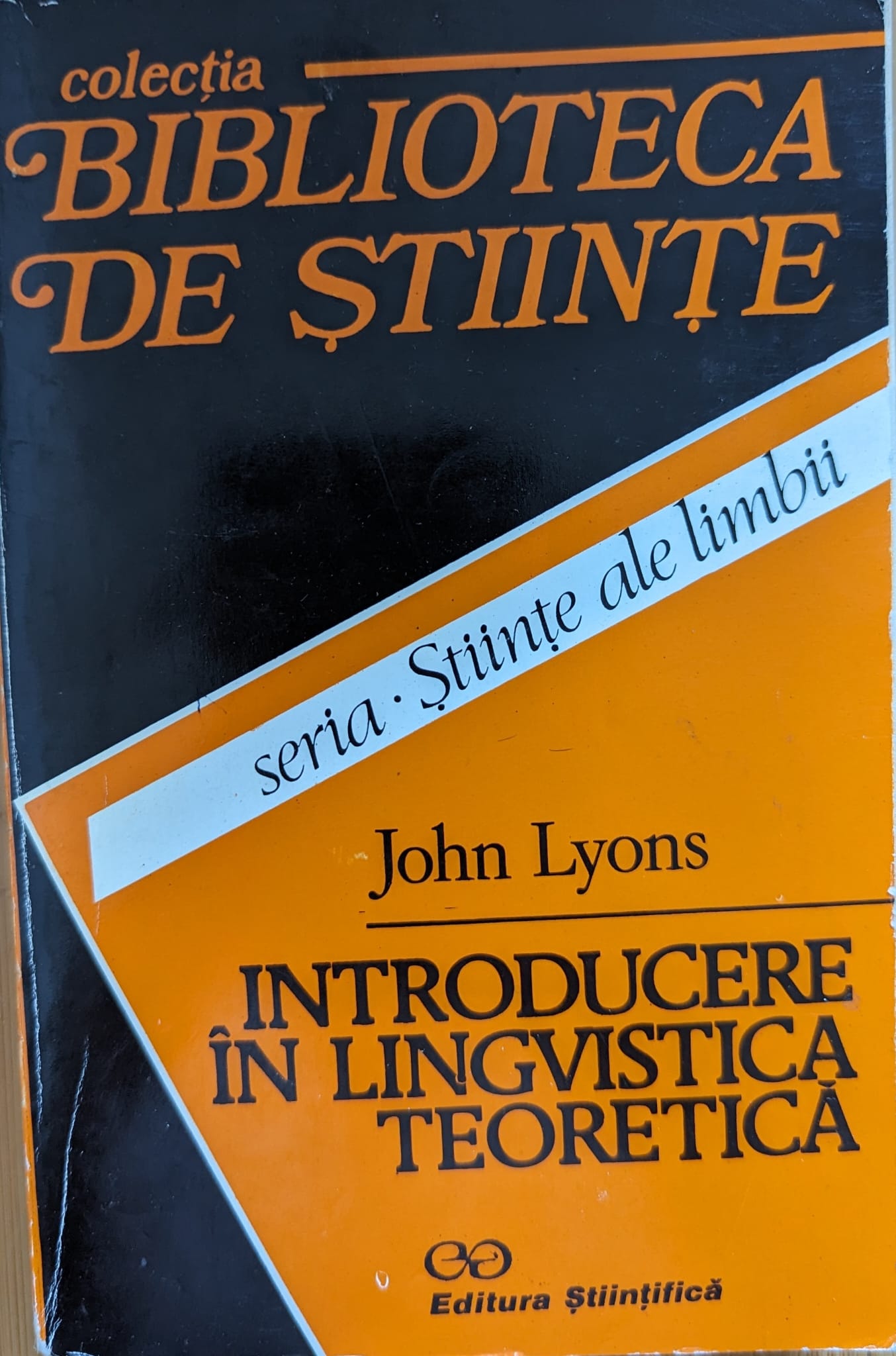 introducere in lingvistica teoretica                                                                 john lyons                                                                                          